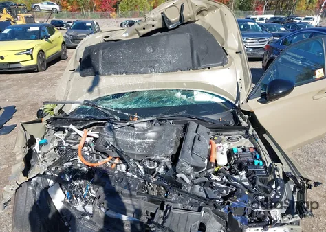 2025 Honda Civic Hybrid Sport from USA, damaged, VIN 19XFL4H84SE017204